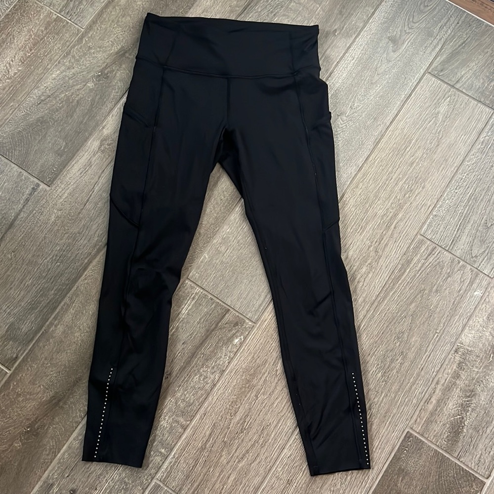 Lululemon fast & free 7/8 size 8 black leggings